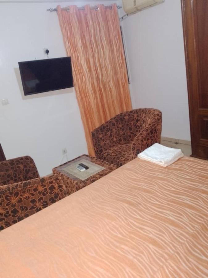 Rincon D'Alicia 1 Hotel Dakar Ngoại thất bức ảnh